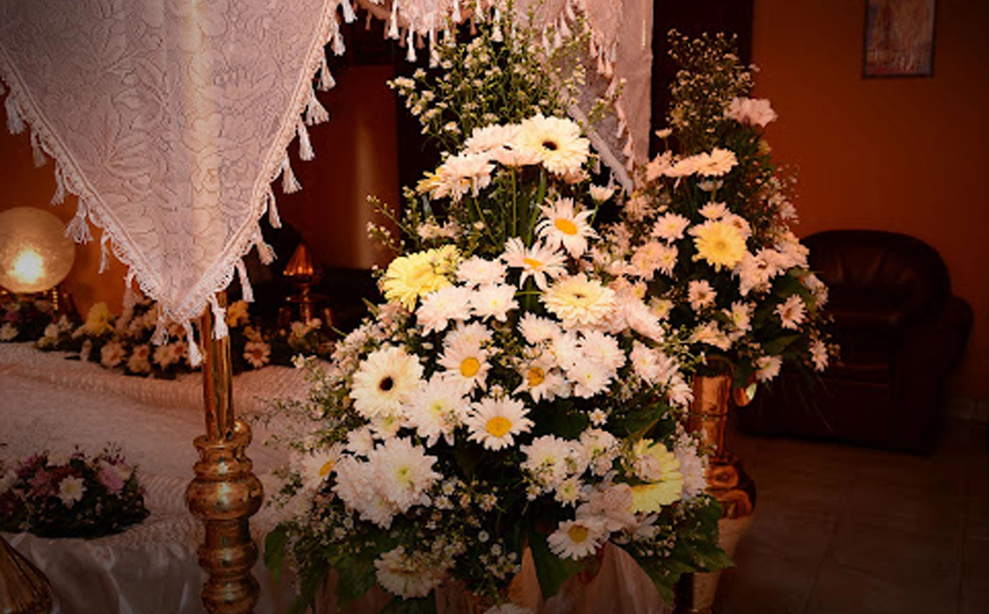 Floral Arrangements And Decorations